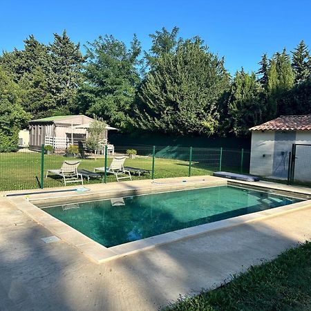 Avignon, Joli Chalet En Campagne Tres Proche De La Ville Buitenkant foto